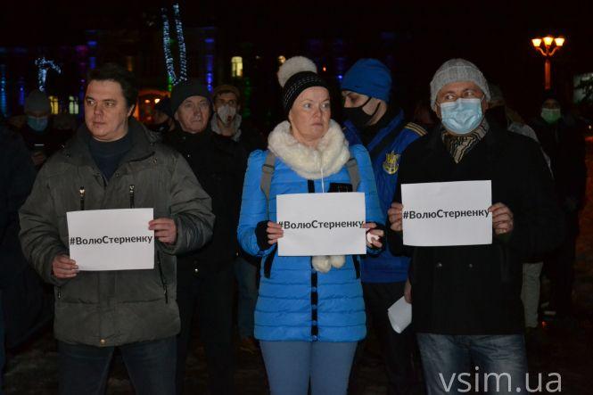 «#ВолюСтерненку»: на майдані пройшла акція на підтримку українського активіста (ФОТО), фото №7 на сайті vsim.ua