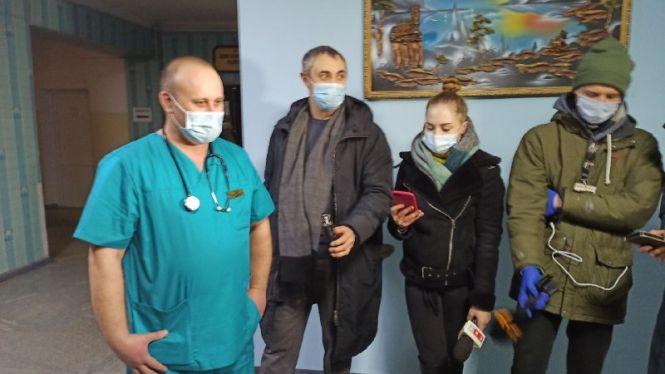 Першим вакцинованим від COVID-19 житомирянином став лікар Василь Шутенко, фото №1 на сайті 20minut.ua