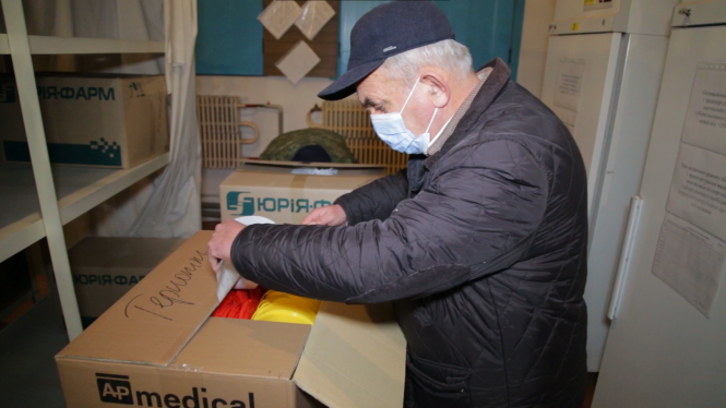 Новини Тернополя - фото з Вакцина від COVID-19 вже в Тернополі. Кого щеплять першим та де зберігатимуть препарати? Вакцина від COVID-19 вже в Тернополі. Кого щеплять першим та де зберігатимуть препарати?, фото №3 на сайті 20minut.ua