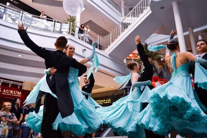 Новини Вінниці - фото з «Таке з нами сталося вперше».  Як вінницька «Грація» пережила карантин і дистанційні танці? «Таке з нами сталося вперше».  Як вінницька «Грація» пережила карантин і дистанційні танці?, фото №11 на сайті 20minut.ua