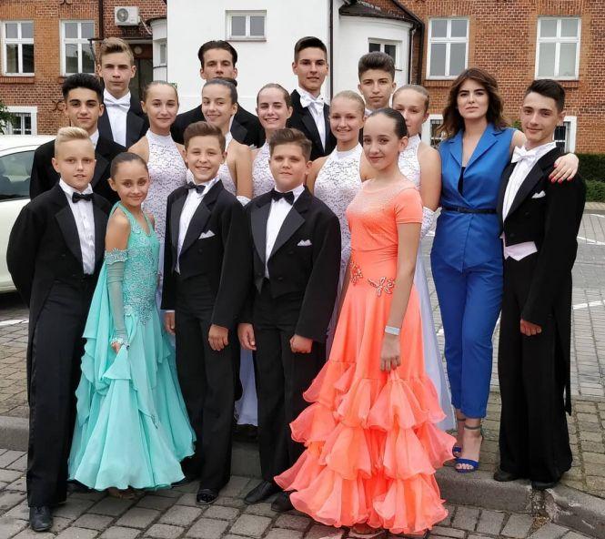 Новини Вінниці - фото з «Таке з нами сталося вперше».  Як вінницька «Грація» пережила карантин і дистанційні танці? «Таке з нами сталося вперше».  Як вінницька «Грація» пережила карантин і дистанційні танці?, фото №5 на сайті 20minut.ua