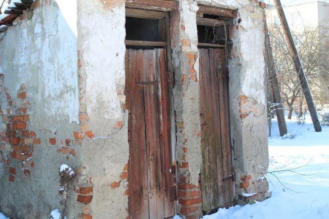 Куди подітися, коли приспічить? Ми перевірили громадські вбиральні Козятина, фото №1 на сайті 20minut.ua