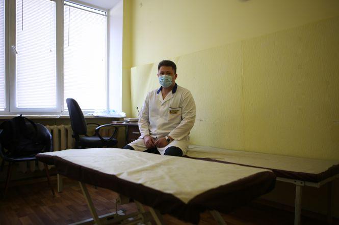 Новини Вінниці - фото з «Прийшли, аби вберегти близьких»: як вінницькі медики вакцинуються від коронавірусу «Прийшли, аби вберегти близьких»: як вінницькі медики вакцинуються від коронавірусу, фото №2 на сайті 20minut.ua
