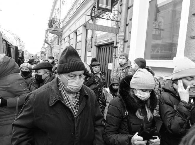 Новини Тернополя - фото з Тернопіль проводжає зиму: репортаж "20 хвилин" у чорно-білих тонах (ФОТО) Тернопіль проводжає зиму: репортаж "20 хвилин" у чорно-білих тонах (ФОТО), фото №12 на сайті 20minut.ua
