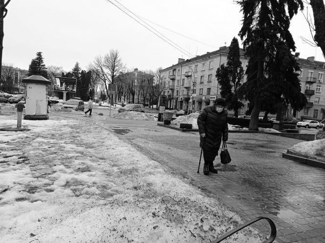 Новини Тернополя - фото з Тернопіль проводжає зиму: репортаж "20 хвилин" у чорно-білих тонах (ФОТО) Тернопіль проводжає зиму: репортаж "20 хвилин" у чорно-білих тонах (ФОТО), фото №6 на сайті 20minut.ua