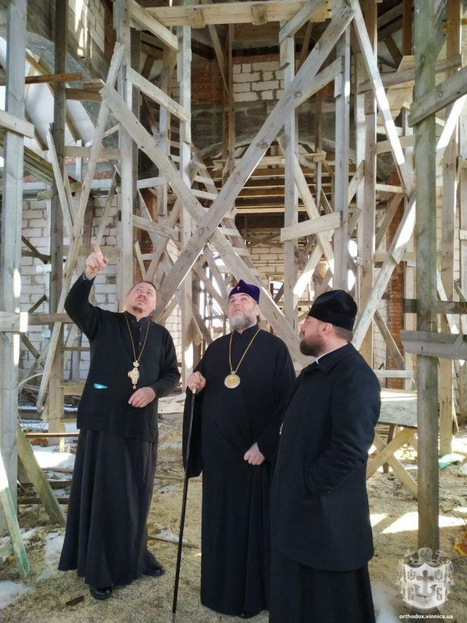 Новини Козятина - фото з Зустріли з короваєм та квітами: Козятинщину відвідав Владика Симеон Зустріли з короваєм та квітами: Козятинщину відвідав Владика Симеон, фото №5 на сайті 20minut.ua