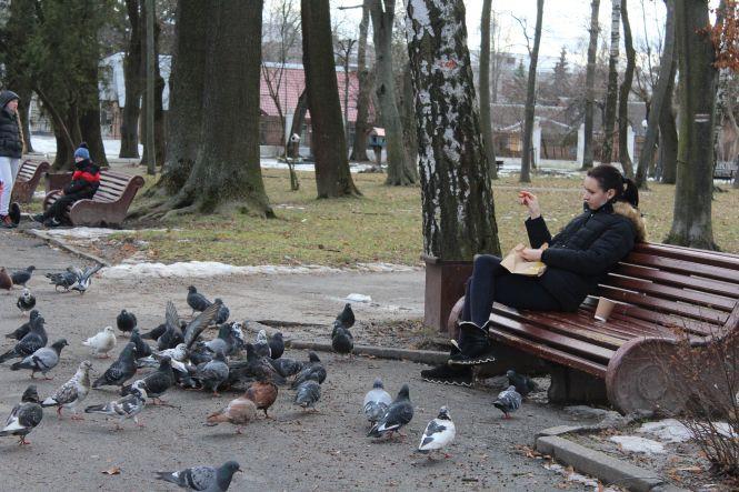 В очікуванні тепла: фоторепортаж з останнього зимового дня у Вінниці, фото №9 на сайті 20minut.ua