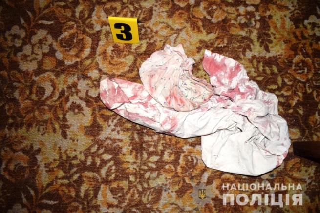 Прожили 36 років разом: дружина зарізала чоловіка кухонним ножем, фото №3 на сайті 20minut.ua