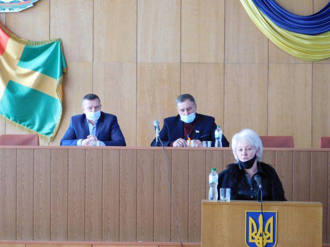 Новини Житомира - фото з Протест депутатки і кадрові ротації: як пройшла чергова сесія Романівської селищної ради Протест депутатки і кадрові ротації: як пройшла чергова сесія Романівської селищної ради, фото №1 на сайті 20minut.ua