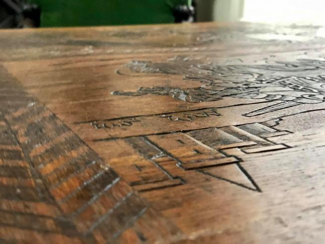 Возможно, это изображение (у приміщенні)