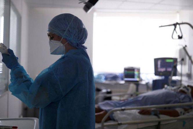 В області перевищений показник госпіталізацій. Чи вистачає «ковідних» ліжок?