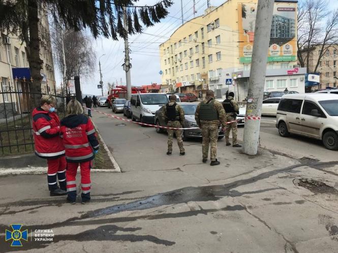 СБУшники в камуфляжі, пожежні та медики біля Кумбар: що там відбувалось?, фото №2 на сайті 20minut.ua