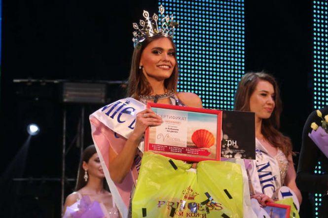 Конкурс «Міс Вінниця» з 1998 року і до сьогодні. Згадуємо, якими були міські красуні в різні роки, фото №23 на сайті 20minut.ua