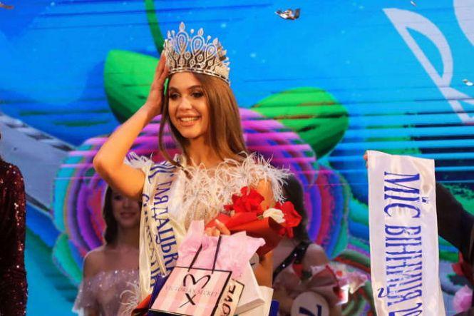 Конкурс «Міс Вінниця» з 1998 року і до сьогодні. Згадуємо, якими були міські красуні в різні роки, фото №24 на сайті 20minut.ua