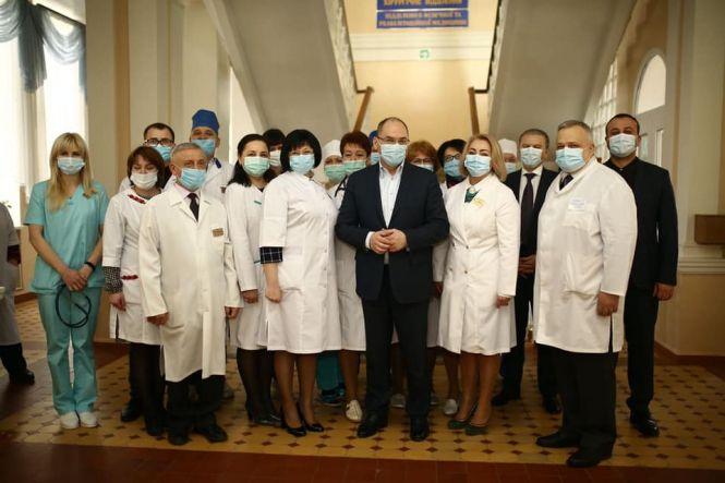 Новини Вінниці - фото з Міністр Степанов у Вінниці: «Вакцини безпечні, але в Україні є «колаборанти ковіду» Міністр Степанов у Вінниці: «Вакцини безпечні, але в Україні є «колаборанти ковіду», фото №1 на сайті 20minut.ua