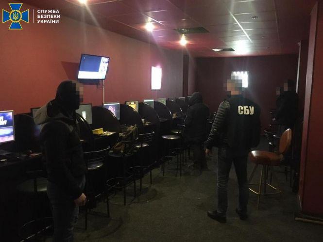У Житомирі СБУ викрила організаторів підпільного грального бізнесу з мільйонними тіньовими оборотами, фото №2 на сайті 20minut.ua