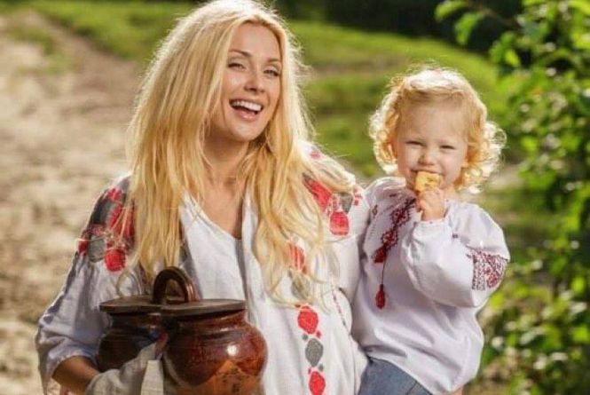 Конкурс «Міс Вінниця» з 1998 року і до сьогодні. Згадуємо, якими були міські красуні в різні роки