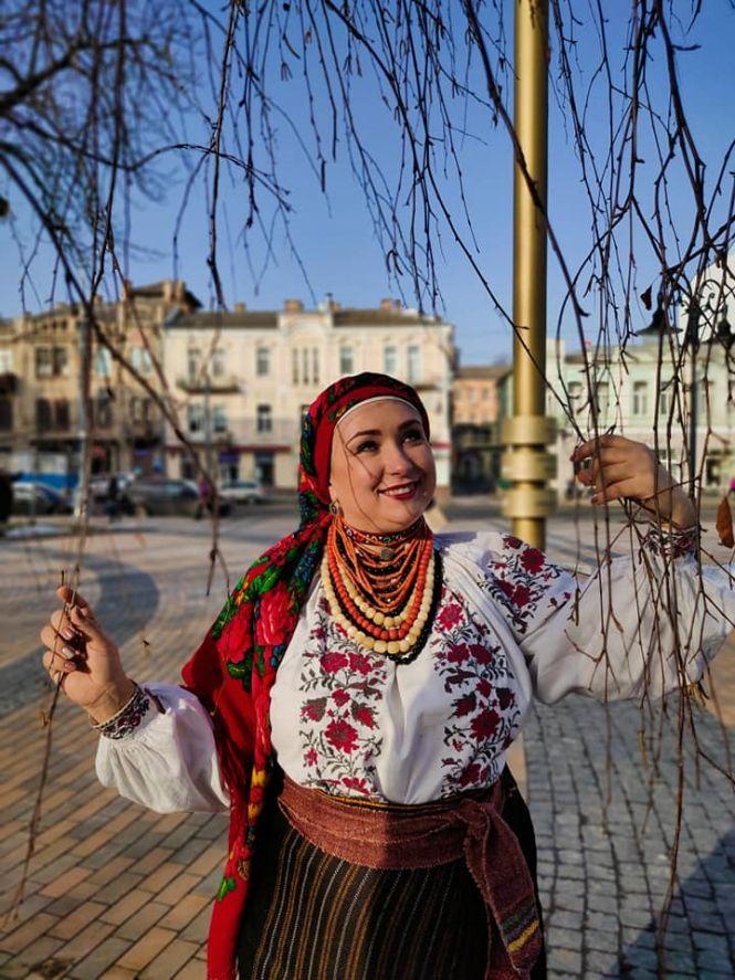 Новини Вінниці - фото з «Культурна ідентифікація». Чому вінничанка вирішила заспівати 120 народних пісень і де їх почути? «Культурна ідентифікація». Чому вінничанка вирішила заспівати 120 народних пісень і де їх почути?, фото №2 на сайті 20minut.ua