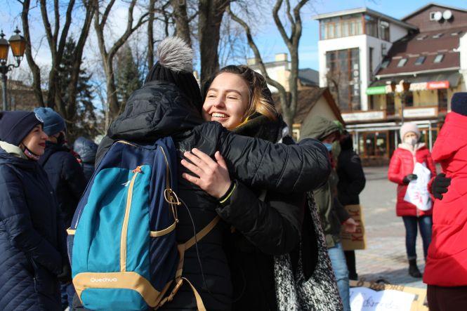 Новини Вінниці - фото з «Квіти — клумбам, права — жінкам». Репортаж з вінницької акції за права жінок