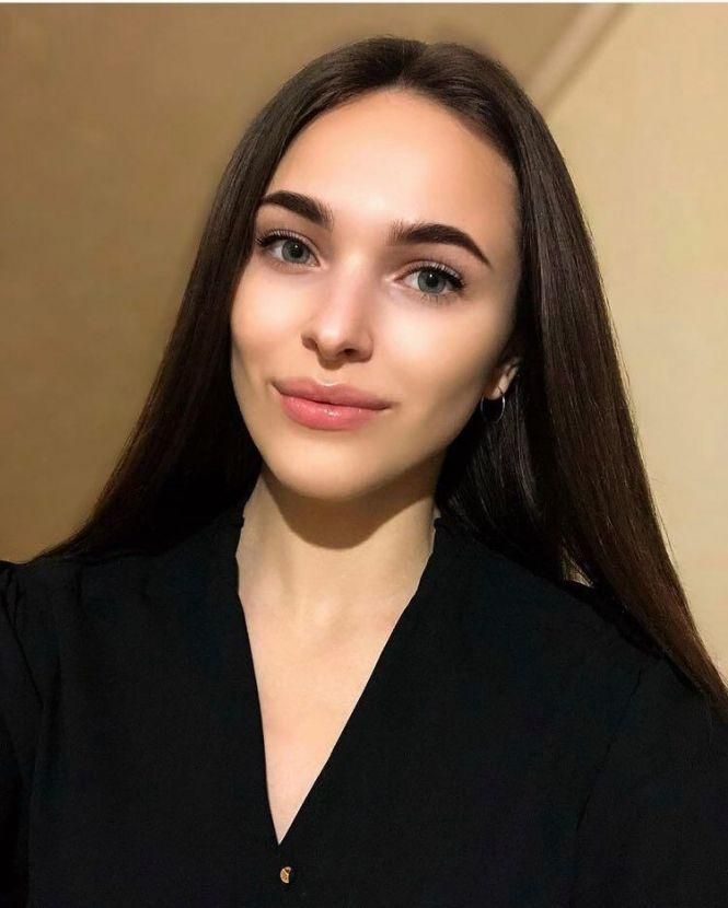 Новини Вінниці - фото з «Міс Вінниця 2021» Вікторія Гелитюк: про титул, плани на майбутнє і девіз «бути переможцем по життю»