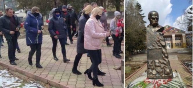 Новини Вінниці - фото з «Леніну можна, а Кобзареві ні?». Як встановлювали пам’ятник Тарасу Шевченку у селі Війтівка