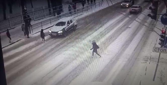 Новини Вінниці - фото з Збив студентку на переході і хотів зам'яти справу за 5000 гривень: про «тиху» аварію біля Урожаю