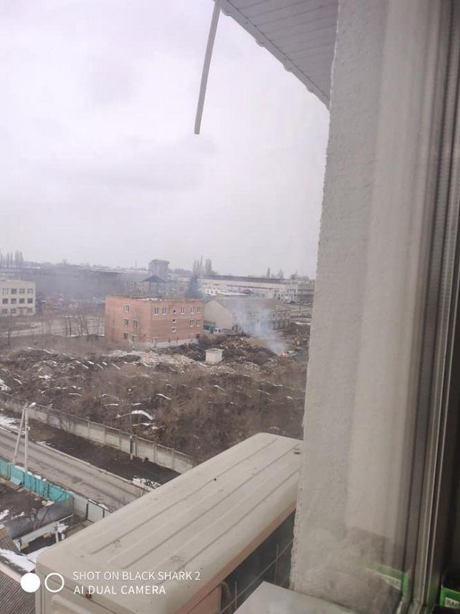 Новини Вінниці - фото з «Спалювали відходи, щоб погрітися». На Промисловій людей труїли їдким димом