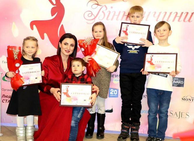 Новини Вінниці - фото з Проект «Жінка Вінниччини» відзначив переможців і зібрав кошти дітям на інсулінові помпи