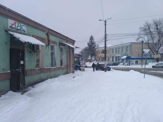 Новини Хмельницького - фото з На Хмельниччині 32-річний чоловік відібрав телефон у перехожого. Йому «світить» до шести років