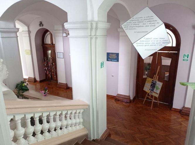 Новини Тернополя - фото з "Вчителька накинулася на учня у школі". Що сталося у тернопільській гімназії?