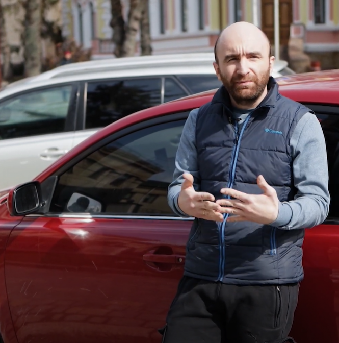 Новини Тернополя - фото з Підставили до горла ніж, але врятувало почуття гумору. Неймовірні історії таксиста з Тернополя