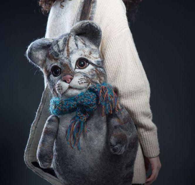 Новини Вінниці - фото з Куртки з обличчям, кото-рюкзаки, прикраси з вовни, або як може хобі стати професією