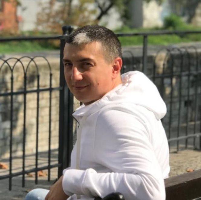 Новини Вінниці - фото з Куртки з обличчям, кото-рюкзаки, прикраси з вовни, або як може хобі стати професією