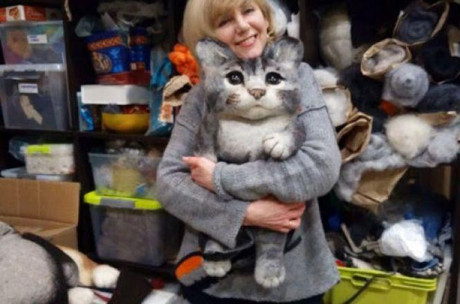 Новини Вінниці - фото з Куртки з обличчям, кото-рюкзаки, прикраси з вовни, або як може хобі стати професією