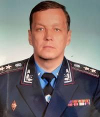 Новини Тернополя - фото з Когось любили, а хтось накивав п'ятами. Чим відзначилися і де поділися всі керівники обласної міліції