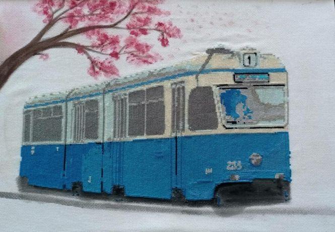 Новини Вінниці - фото з З любов'ю до рідного міста, або Як студентки вишивали книгу про Вінницю