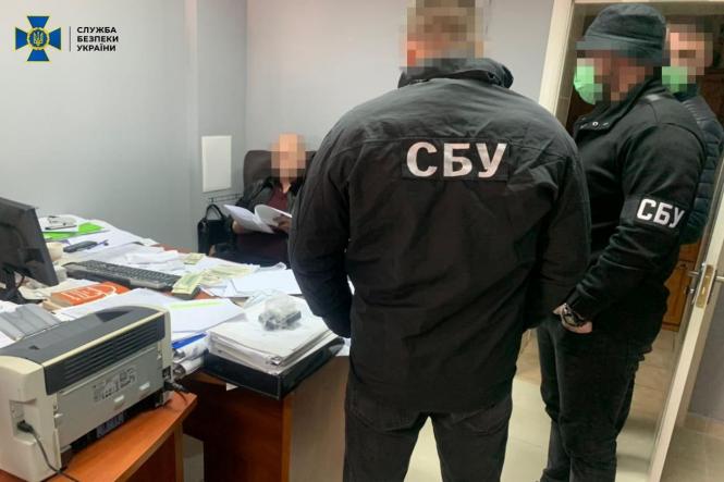 Новини Вінниці - фото з Посилення карантину та вбивчий зошит: важливе за 26 березня на 20minut.ua