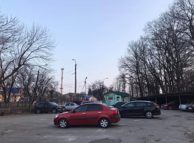 Новини Хмельницького - фото з Автостоянка на Молодіжній. Куди й чому переселяють машини Нет описания.
