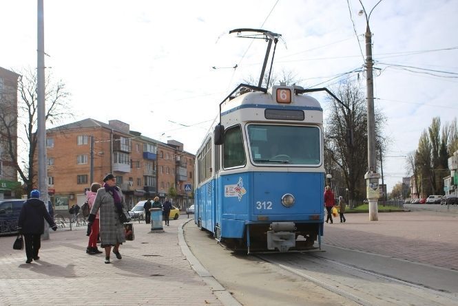 Новини Вінниці - фото з Квиток за готівку, п'яний водій вбив двох дітей та інше важливе за 30 березня на 20minut.ua Квиток за готівку повертають у транспорт Вінниці. Але є нюанси