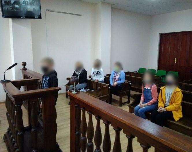 Новини Тернополя - фото з Батько школяра з Тернопільщини, який цькував своїх однокласників, заплатить штраф