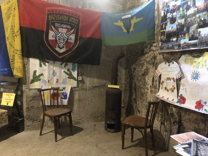 Новини Хмельницького - фото з Нетиповий священник: з гітарою та собакою поїхав на Схід, а в костелі відкрив музей війни