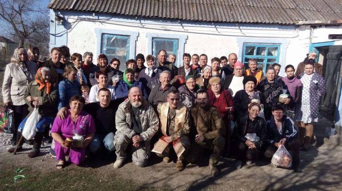 Новини Хмельницького - фото з Нетиповий священник: з гітарою та собакою поїхав на Схід, а в костелі відкрив музей війни