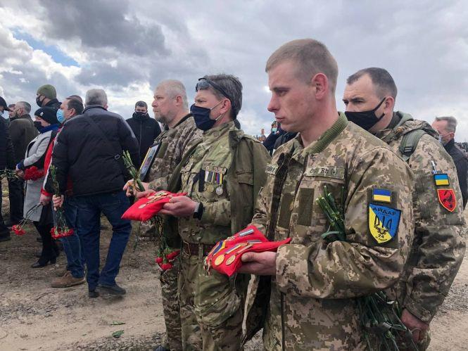 Новини Хмельницького - фото з Грузин з Хмельницького пройшов війну, але не подолав COVID-19