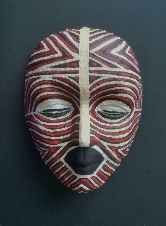 Новини Вінниці - фото з З Південної Африки до Вінниці: художник Олександр Никитюк презентував виставку «Маскування»