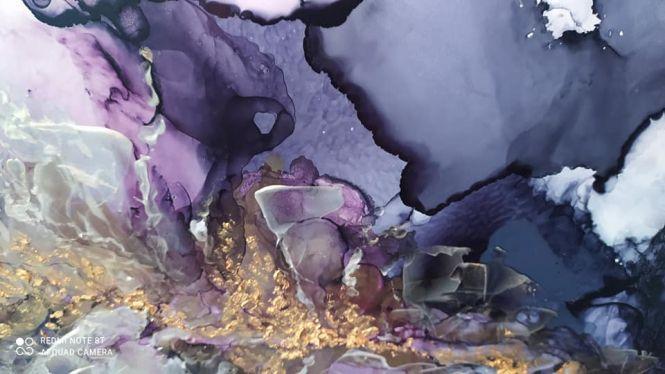 Новини Вінниці - фото з Чорнила зі спиртом, фен і творча інтуїція: як художниця з Хмільника створює унікальні картини