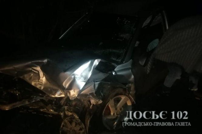 Новини Тернополя - фото з Смертельна ДТП на Тернопільщині: водій загинув, ще троє осіб травмовані, серед них — неповнолітня дівчина