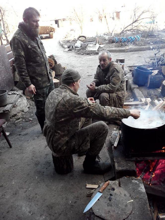 Новини Хмельницького - фото з Два роки тому на Сході загинув Микола Неживий. Зібрали спогади побратимів, родичів та волонтерів