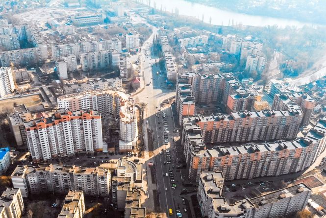 На Київській змінять перехрестя, щоб прибрати затори. Аналіз плану реконструкції