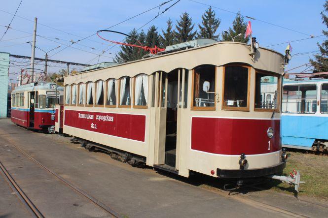 Новини Вінниці - фото з Двоповерховий бус у Вінниці буде возити на екскурсії. Що про це відомо?