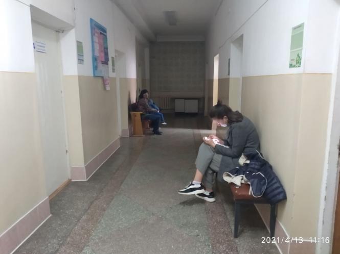 Новини Тернополя - фото з Лікарка наполягає, щоб дитина йшла на ПЛР-тест. Чи справді батькам відмовляються відкривати лікарняні Немає опису.